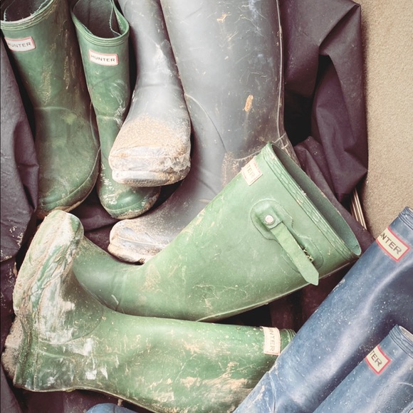 Meet Your Posher- Lisa Tacker - Picture 4 of 7